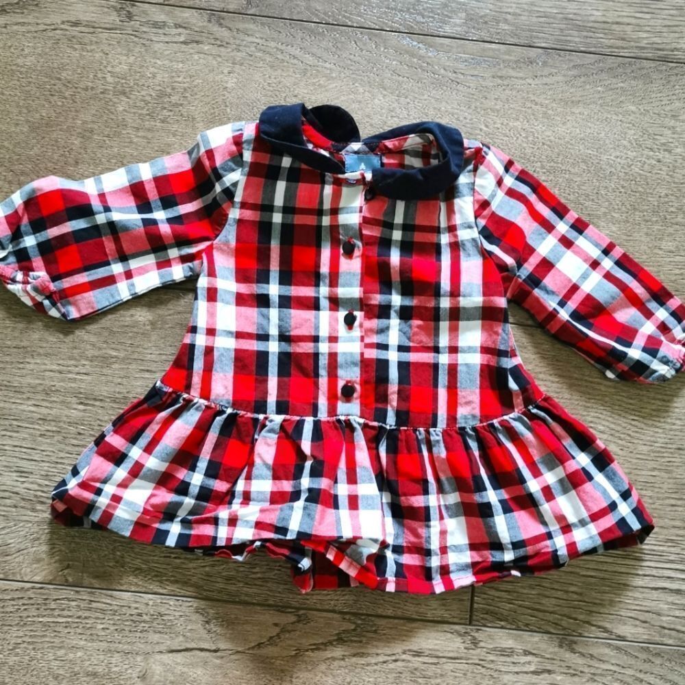 3/$15 Gap baby girl plaid dress 0-3 M